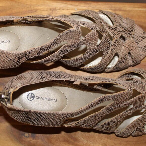 NWOT: Giani Bernini Snakeskin Print Zip Up Heels - Sz 9 - Picture 4 of 7